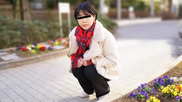 Em gái nghiện làm tình cùng đàn ông lớn tuổi